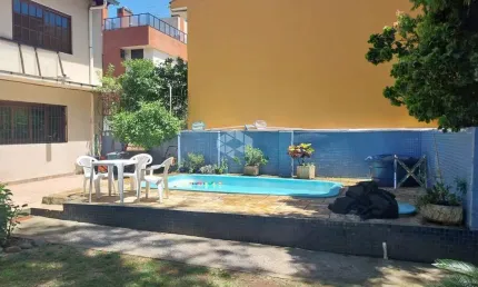 Casa sobrado à venda na  vila assunção - 3 quartos, 2 banheiros e vagas de garagem