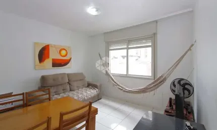 Apartamento 02 dormitórios no bairro Santana, em Porto Alegre