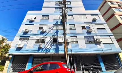 Apartamento a metros do Zaffari da Lima e Silva da UFRGS e do Parque da Redenção com box escriturado