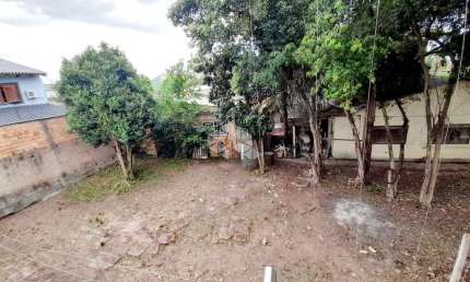 Terreno com 11m x 33m próximo ao Hipermercado Zaffari Centerlar