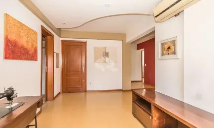 Apartamento com dois quartos/dormitórios, elevador e vaga de garagem no bairro Higienópolis