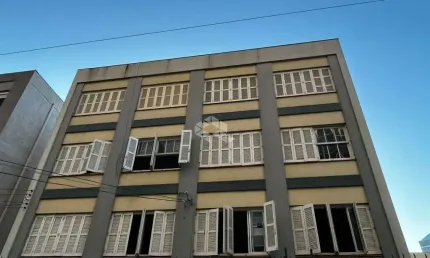 Apartamento 2 dormitórios com garagem no bairro Praia de Belas