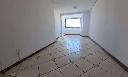 Excelente Apartamento com 3 dormitórios, suíte, 77,80 m2 privativos, 1 vaga no Bairro São João