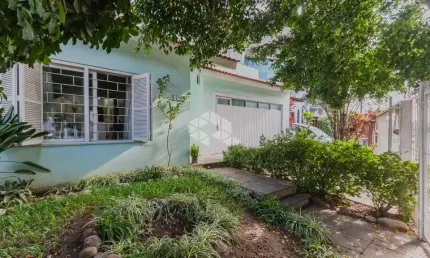 Casa à venda, 3 quartos- -  1 suíte - 2 vagas/, no bairro Jardim Itu, Zona Norte  POA
