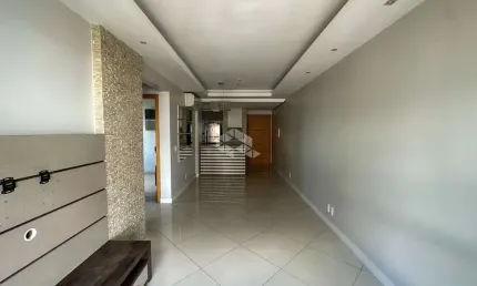 Excelente Apartamento semi mobiliado de 2 dormitórios, sendo 1 suíte, desocupado, 67m² de área privativa e 1 vaga de garagem coberta e escriturada