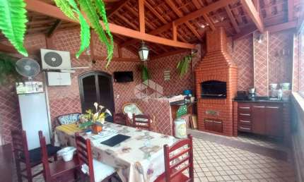 Vendo Casa Sobrado 200m² 4 Dormitórios 2 Vagas Jardim Helena Taboão da Serra SP