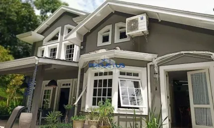 Vendo Casa em Condominio no Forest Hills 395 m2 4 Dormitorios 2 Suite Garagem Granja Viana
