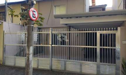 Vendo Casa Sobrado 141m² 2 Dormitórios 1 Suíte 3 Vagas de Garagem no Jardim Trussardi  São Paulo -SP