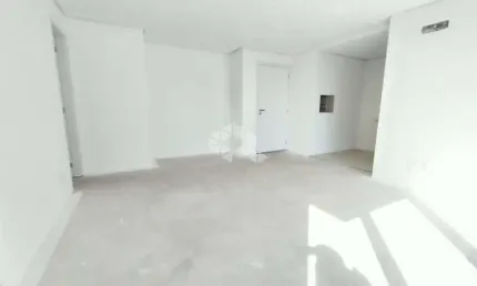 Apartamento de 2 dormitórios, 1 vaga na José de Alencar,Menino Deus.