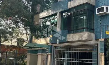 Barbada Cobertura 2 dormitorios desocupada , vaga para 2 carros. churrasqueira.