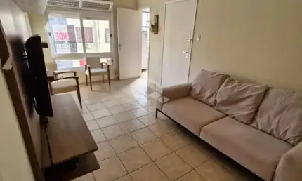 AP NA DUQUE DE CAXIAS COM DEPENDÊNCIA E BANHEIRO AUXILIAR