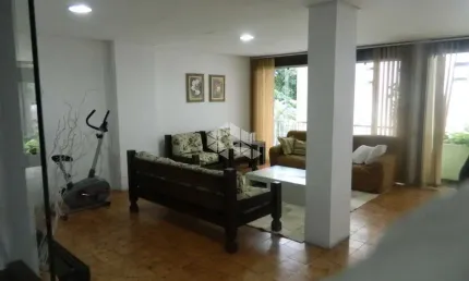 Apartamento à venda no Auxiliadora com 3 dormitórios (1 suíte)