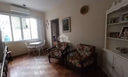 Apartamento com pátio, 2 dormitórios na felipe camarão!