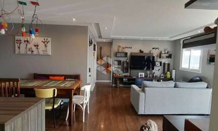 Apartamento 2 dormiitórios com 1 vaga de garagem no Jardim Sabará