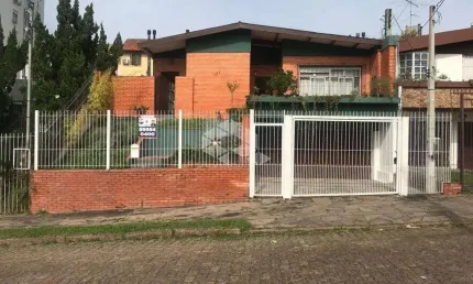 Casa com 3 quartos à venda na Rua Ivan Iglesias, 191, Jardim Itu Sabará, Porto Alegre