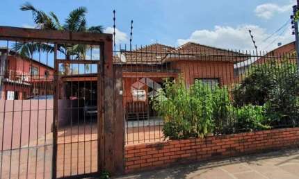 Casa com 3 quartos à venda na Rua Dona Margarida, 711, Navegantes, Porto Alegre