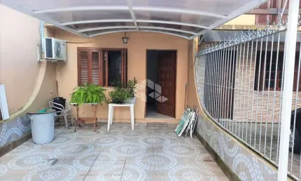 Casa com 2 quartos à venda na Rua José Júlio Krebs, 58, Hípica, Porto Alegre