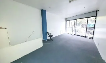 Ponto comercial à venda na Avenida Protásio Alves, 2228, Petrópolis, Porto Alegre