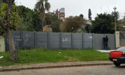 TERRENO NA RUA RANDON BAIRRO TRISTEZA - ACEITA IMÓVEIS NO NEGÓCIO