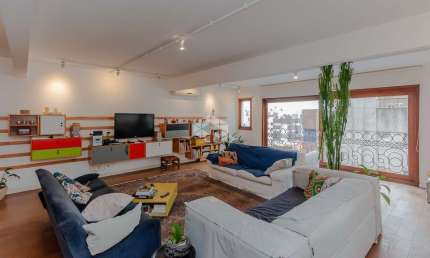 Apartamento de 3 dormitórios, 2 vagas  bairro Petrópolis em Porto Alegre