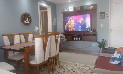 Apartamento 2 dormitórios totalmente reformado no bairro Vila Ipiranga