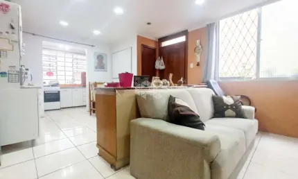 Apartamento com 03 dormitórios e garagem à venda no bairro Menino Deus