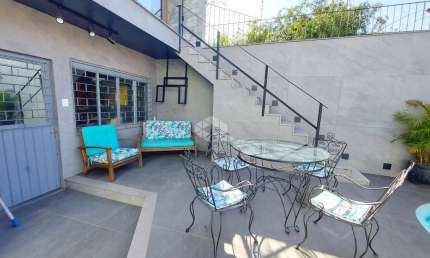casa 04 dormitórios, piscina, 02 vagas, espaço gourmet, piscina, porto alegre