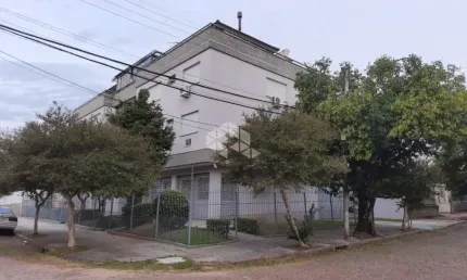 Apartamento à venda, com 1 quarto/dormitório, 1 vaga/box, no bairro Vila Ipiranga, zona norte de POA