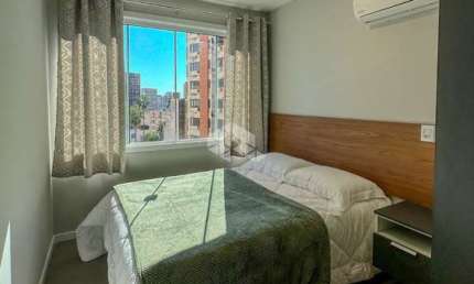 Apartamento studio com 30,29 m² mobiliado, pronto para entrar e morar, no Centro Histórico - Porto Alegre
