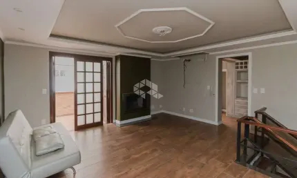 Cobertura Duplex 2 quartos e vaga de garagem coberta no bairro Santana em Porto Alegre.