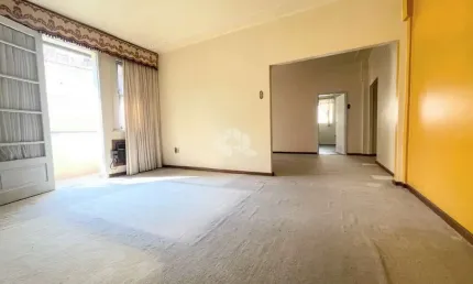 Apartamento 03 dormitórios com 130m² no bairro independência