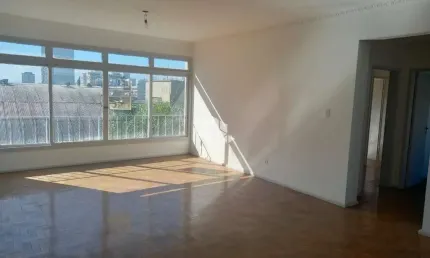 Apartamento de 4 dormitórios com vaga no moinhos de vento.