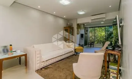 Apartamento com 2 dormitórios, 1 vaga no bairro Petrópolis