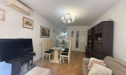 Apartamento com 3 quartos e 90m² à venda em Rio Branco, Porto Alegre.