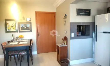 Apartamento 2 dormitórios, com 1 vaga coberta e escriturada no bairro santana