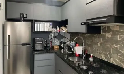 Apartamento MOBILIADO 2 dormitórios vaga escriturada próximo a PUC.
