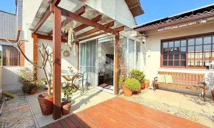Cobertura 2 dormitórios, 1 suíte, 2 vagas, jardim planalto, porto alegre.