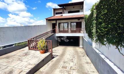 Casa com 4 quartos à venda na Castro Alves, 52, Goiás, Santa Cruz do Sul