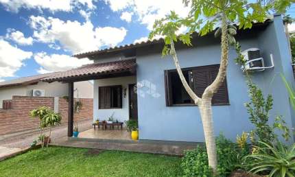 Casa com 2 quartos à venda na Walter David, 587, João Alves, Santa Cruz do Sul