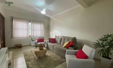 Casa com 2 quartos à venda na Thomaz Flores, 14027, Centro, Santa Cruz do Sul