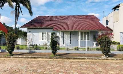 Casa com 3 quartos à venda na Felipe Jacobus Filho, 460, Centro, Santa Cruz do Sul