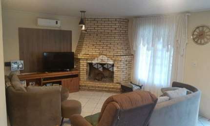 Casa 02 dormitórios e com grande área de lazer em Santa Cruz do Sul