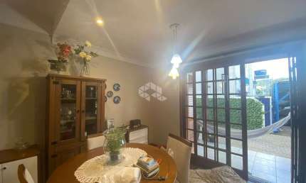 LINDO DUPLEX PRÓXIMO DO CENTRO DE SANTA CRUZ DO SUL