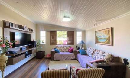 Casa a venda com 3 dormitórios e pátio amplo no arroio grande!