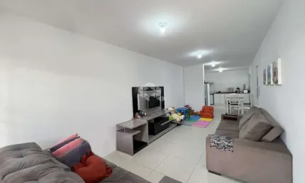 Casa Geminada com 3 dormitórios (1 suíte) em condomínio