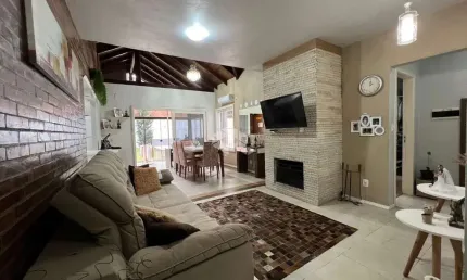 Casa com 3 quartos à venda na Niderau Farah, 184, Linha Santa Cruz, Santa Cruz do Sul