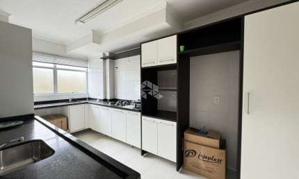 Apartamento com 3 dormitórios, próximo do centro de santa cruz do sul!