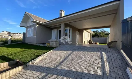 Casa nova de 3 dormitórios no Bairro Castelo Branco!