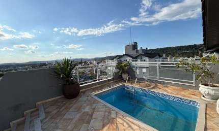 Cobertura com piscina próxima ao Centro de Santa Cruz do Sul