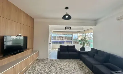 Apartamento 03 dormitórios mobiliado duas quadras do mar